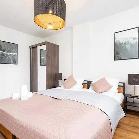 Giewont View By Renters كوشتيليسكا